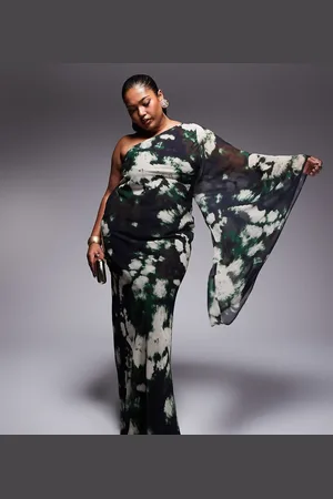 ASOS ASOS DESIGN Curve – Asymmetrisches Maxikleid mit One-Shoulder-Ärmel und abstraktem Muster