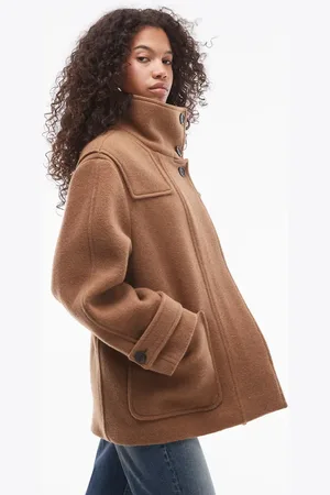 ARKET – Duffle-Jacke in Beige mit Stehkragen, Overlay-Passe und aufgesetzten Vordertaschen