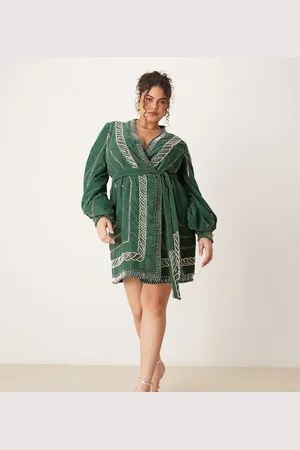 ASOS ASOS DESIGN Curve – Verziertes Samt-Minikleid in Tannengrün mit Bindedetail
