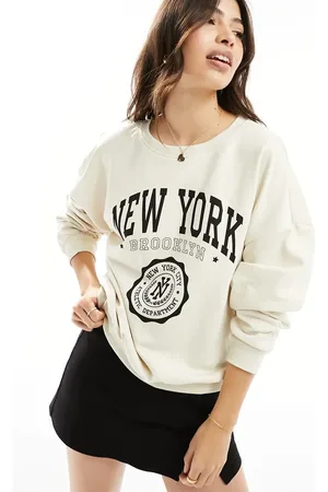 ONLY – Sweatshirt in Steinbeige mit „New York“-Print