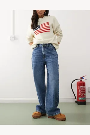 Reclaimed – Baggy-Jeans in mittelblauer Waschung mit niedrigem Bund