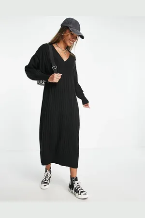 ONLY – Wadenlanges Strickkleid in mit V-Ausschnitt