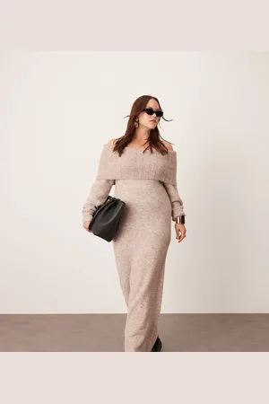 ASOS Curve – Midaxi-Strickkleid in Pilzbraun mit Carmen-Ausschnitt