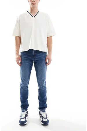 Only & Sons – Rope – Schmal geschnittene Karottenjeans in mittelblauer Waschung