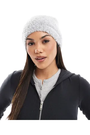 Tommy Hilfiger – Strickmütze aus Teddyfell in Silbergrau