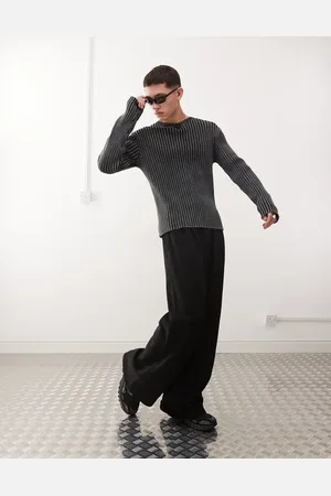 Weekday – Wind – Jogginghose in mit superweitem Bein und Bundfalten