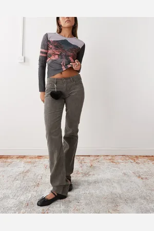 Weekday – Cordhose in dunklem Khaki