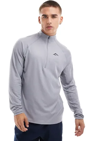 Nike – Trail – Sweatshirt in mit kurzem Reißverschluss