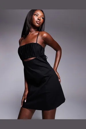 ASOS – Minikleid in Schwarz mit Riemchenträgern und abgesetzter geraffter Brustpartie