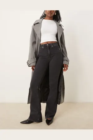 Calvin Klein – Eng geschnittene Bootcut-Jeans aus schwarzem Denim