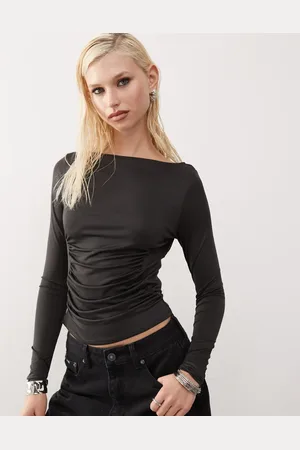 Monki – Langärmliges Jersey-Oberteil in Schwarz mit gerafftem Herz-Detail