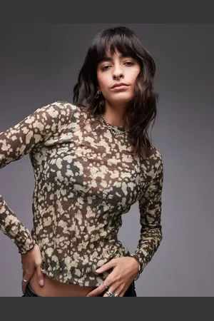 Topshop – Langarm-Oberteil mit verschwommenem abstraktem Print in verschiedenen Farben und Knitterstruktur