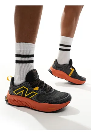 New Balance – Hierro Trail – Lauf-Sneaker in und Orange