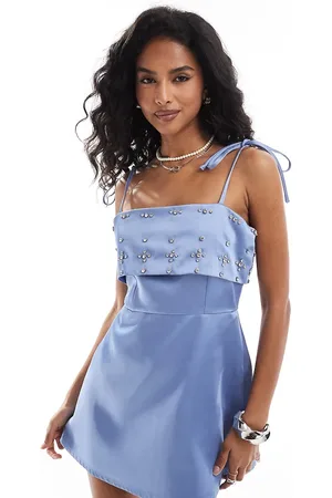 The Frolic Exklusiv – Minikleid aus schwerem Satin in mit Strassbesatz und gebundenen, schmalen Trägern