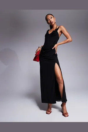 ASOS – Midikleid in mit Blumenapplikation, drapiertem Wasserfallausschnitt und schmalen Trägern