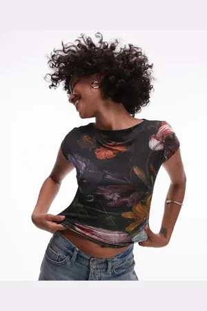 Topshop – Oberteil in Schwarz mit lizenzierter „National Gallery – Jacob van Walscapelle“-Print und kurz angeschnittenen Ärmeln
