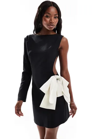 Aria Cove – Minikleid in mit One-Shoulder-Schnitt und kontrastierender Schleife