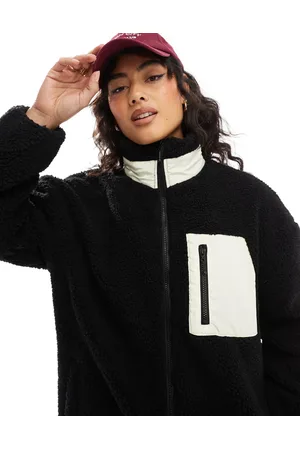 ONLY – Teddyfell-Fleecejacke in mit Oversize-Schnitt und Stehkragen