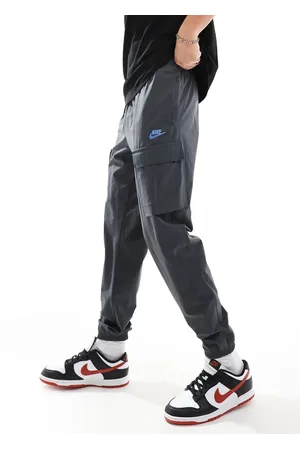 Nike – Club – Cargohose aus Webstoff in Dunkelgrau