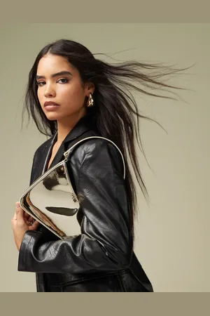 ASOS – Asymmetrische Schultertasche in Gold
