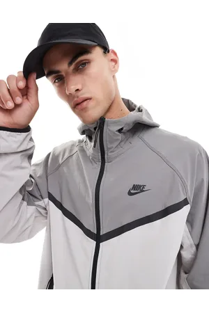 Nike – Tech – Jacke in aus Webstoff mit Reißverschluss