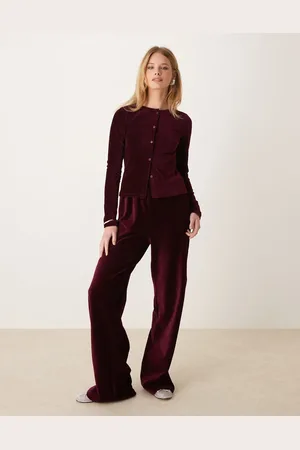 ASOS – Cordhose aus Samt in Burgunderrot mit weitem Bein