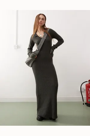 COLLUSION – Langärmliges Strickkleid mit Kragen