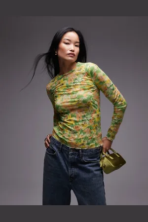 Topshop – Langärmliges Oberteil in mit Knitterstruktur und Blumenmuster
