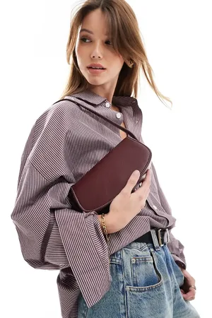 Pull&Bear – Schultertasche in Burgunderrot mit Kontrastnaht