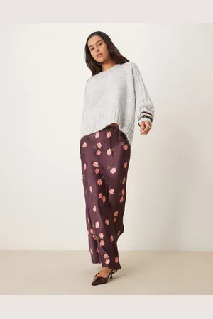ASOS ASOS DEISGN – Satin-Maxirock in Burgunderrot mit Bias-Cut und Rosenmuster
