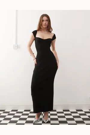 Princess Polly – Geripptes, figurbetontes Maxi-Strickkleid in mit Herzausschnitt und Kappärmeln