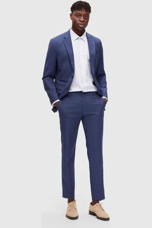 SELECTED – Hose in