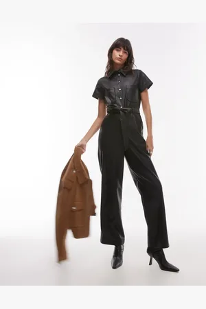 Topshop – Kurzärmliger Utility-Jumpsuit aus Kunstleder in