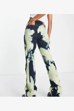 COLLUSION – Gerade geschnittene Jeans mit gelbem Batikmuster