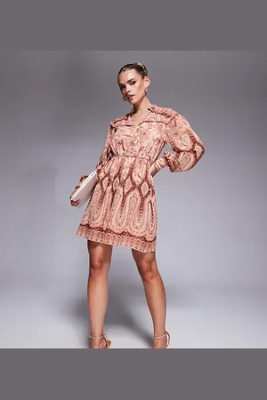 Forever New – Gestuftes Minikleid mit Blumenmustermix