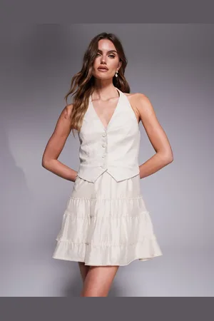Forever New – Minikleid im Smoking-Stil in Stein