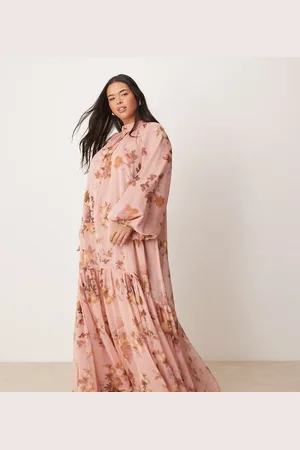 ASOS ASOS DESIGN Curve – Hänger-Maxikleid mit verschwommenem Blumenprint in Rosa und Schleife zum Binden am Rücken