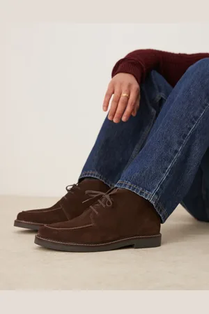 ASOS – Schnür-Boots aus braunem Wildleder mit Mokassinnaht am Vorderblatt