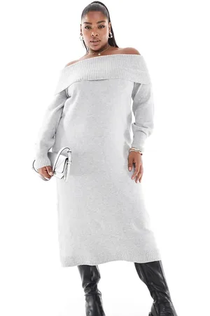ONLY – Schulterfreies, wadenlanges Strickkleid in Hellgrau