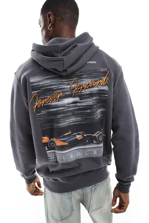 Hollister – McLaren – Kapuzenpullover in Anthrazit mit Motiv auf dem Rücken
