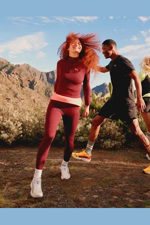 PUMA – Evolve Training – Leggings in Burgunderrot