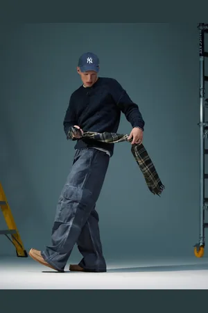 ASOS – Sehr weite Cargohose in extremer Waschung in
