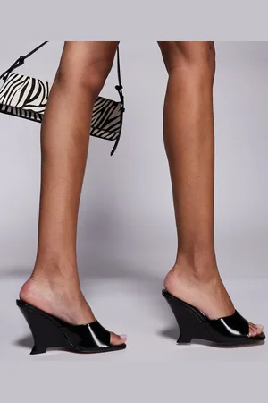 ASOS – Tansi – Mules in mit hohem Absatz und Keilabsatz