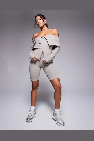 Good For Nothing – Gerippte Leggings-Shorts in Beige, Kombiteil