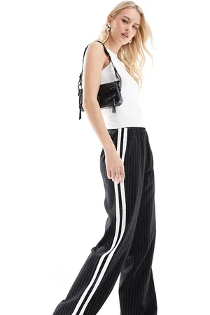 4th & Reckless – Hose in Schwarz mit Nadelstreifen, weitem Bein und seitlichem Streifendetail