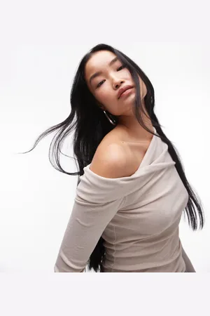 Topshop – Schulterfreies Oberteil in gebrochenem mit verdrehtem Design