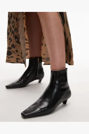 MANGO – Leder-Stiefeletten in mit eckiger Zehenpartie und Kitten-Absatz