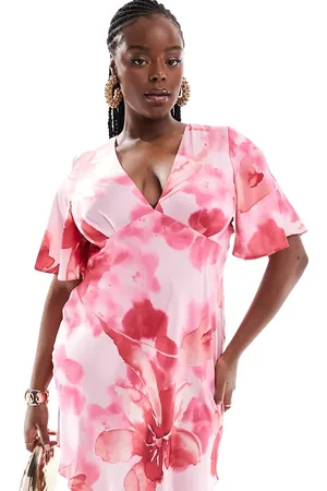 ASOS ASOS DESIGN Curve – Satin-Minikleid mit Blumenmuster in Rosa und Flatterärmeln