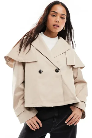 Miss Selfridge – Cropped-Trenchcoat in Steinbeige mit Cape-Design