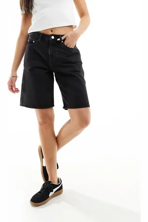 Weekday – Monterey – Jeans-Shorts in abgestimmtem mit niedrigem Bund und weitem Schnitt